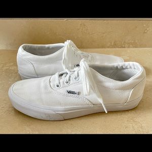 Van’s Women’s lace-up shoes size 7